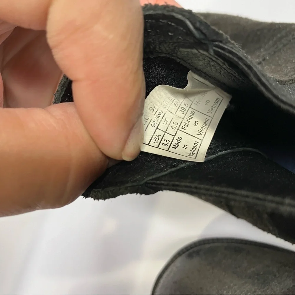 UGG Bonham‎ boots black leather size 8.5